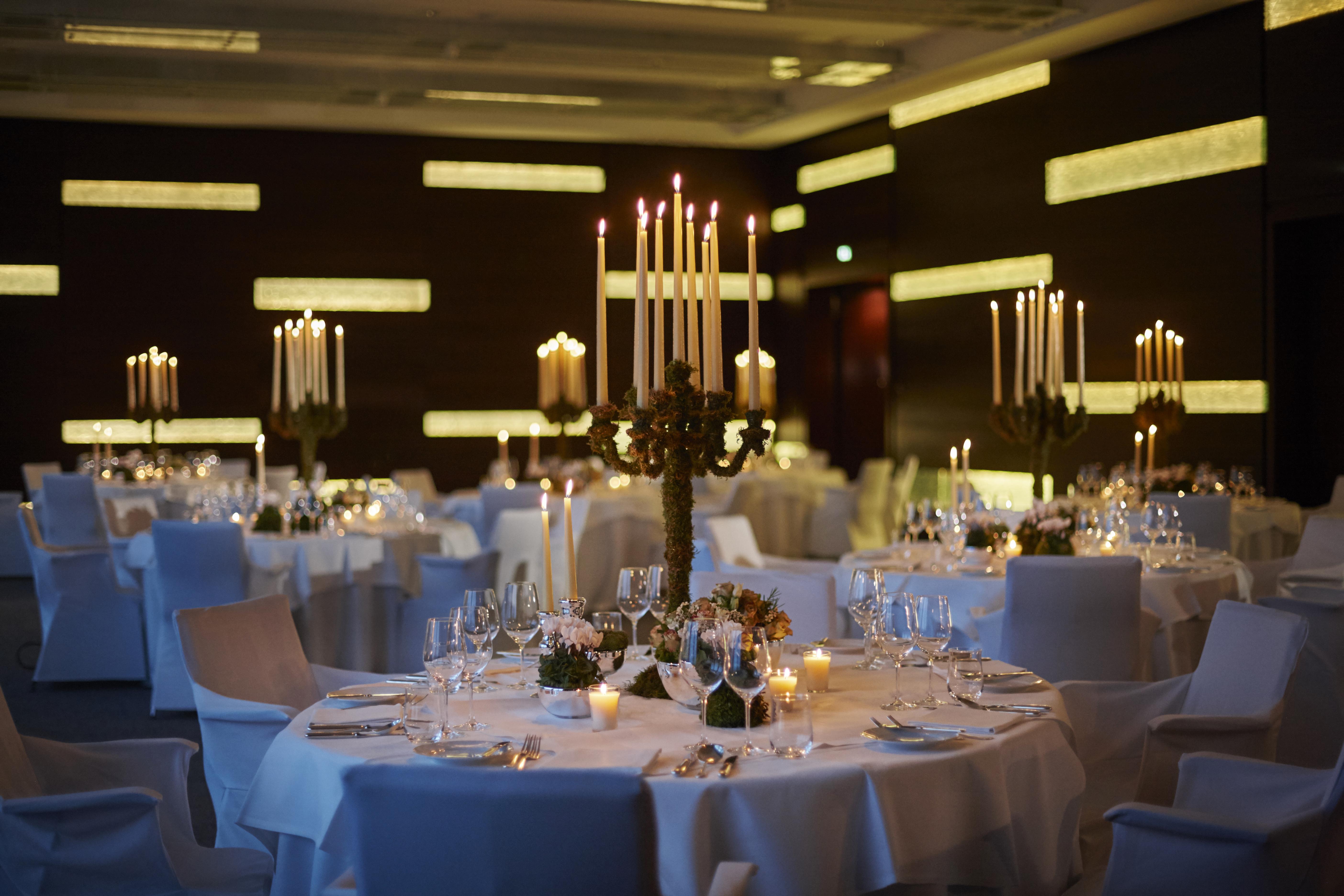 Kempinski Hotel Μπερχτεσγκάντεν Εξωτερικό φωτογραφία The ballroom at the InterContinental Wien