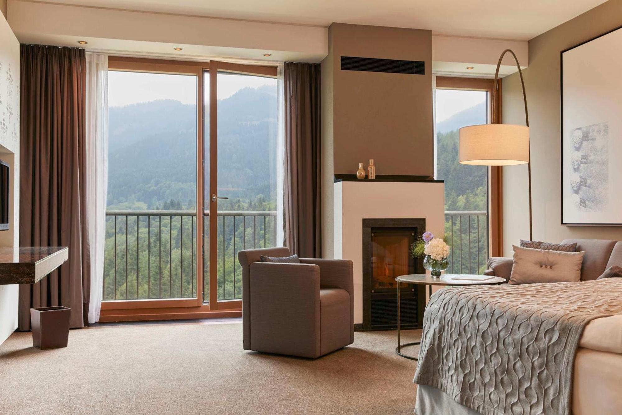 Kempinski Hotel Μπερχτεσγκάντεν Εξωτερικό φωτογραφία A room at the Hotel Axelmannstein
