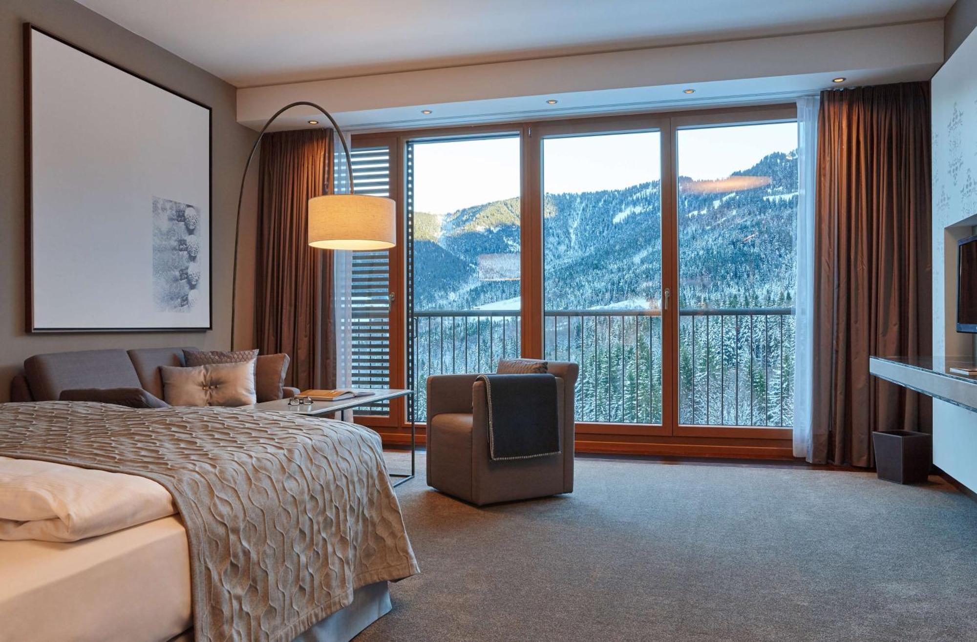 Kempinski Hotel Μπερχτεσγκάντεν Εξωτερικό φωτογραφία A room at the Hotel de la Couronne