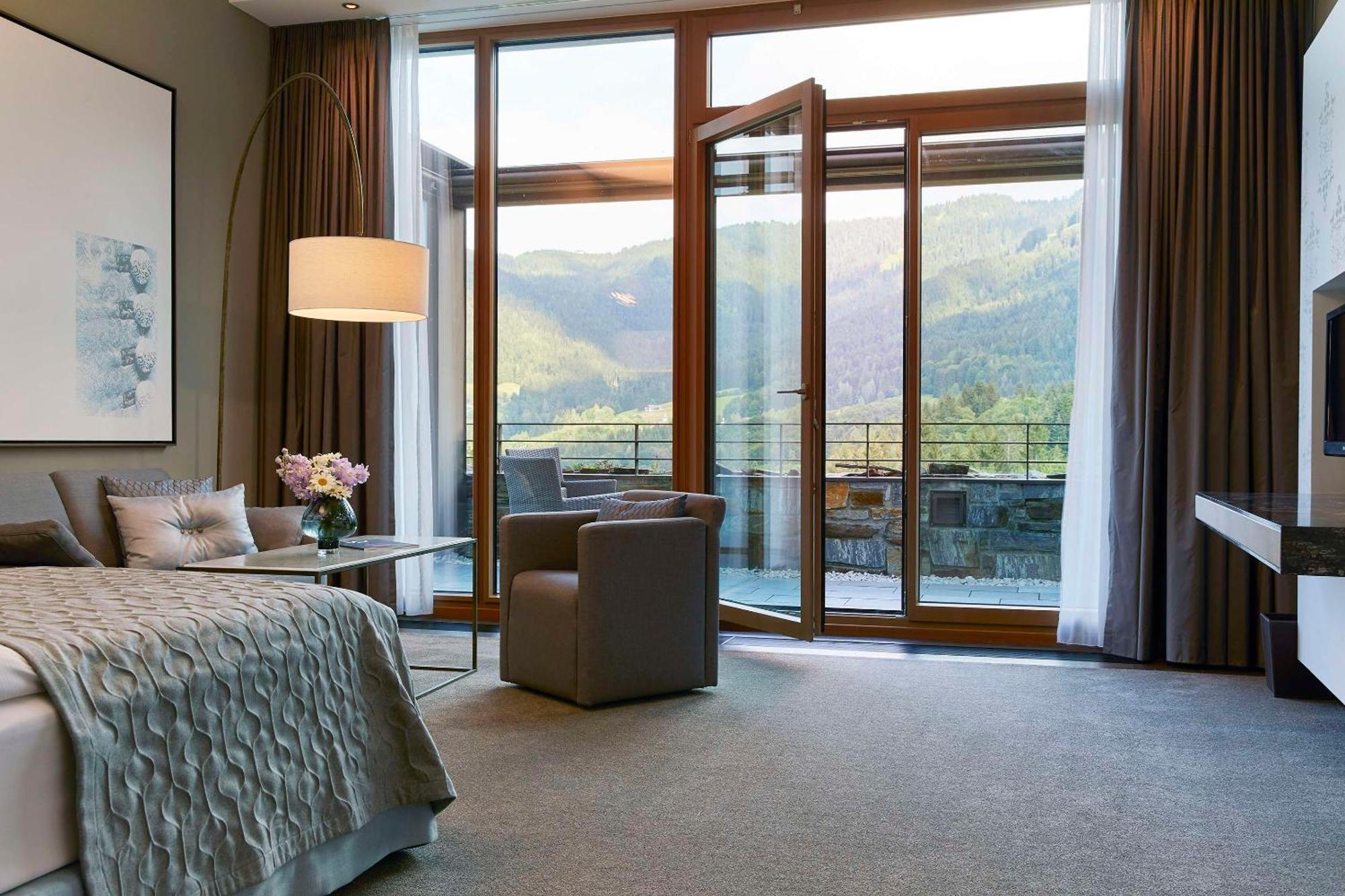 Kempinski Hotel Μπερχτεσγκάντεν Εξωτερικό φωτογραφία A room at the Hotel Axelmannstein