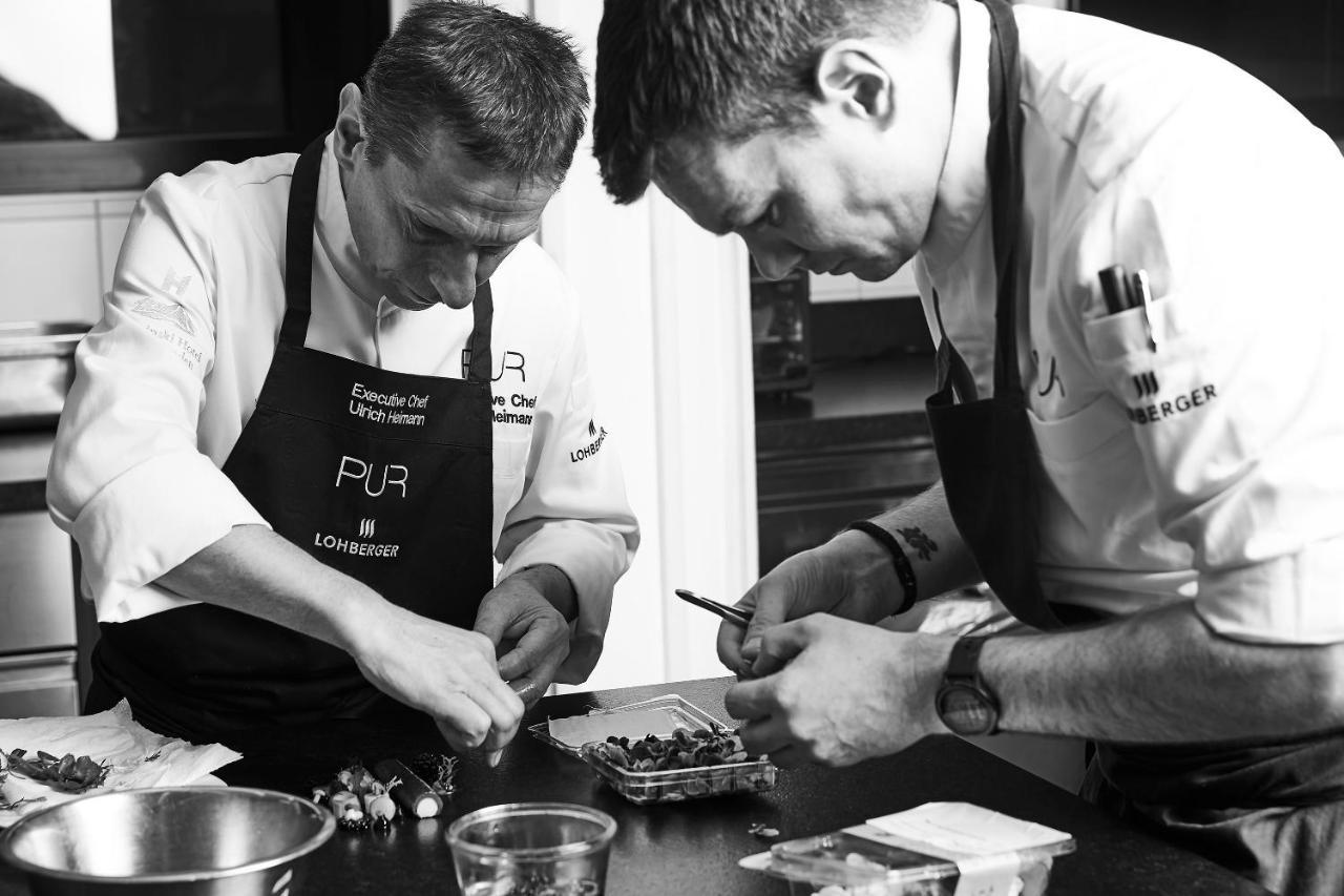 Kempinski Hotel Μπερχτεσγκάντεν Εξωτερικό φωτογραφία The Roux brothers at their restaurant Le Roux